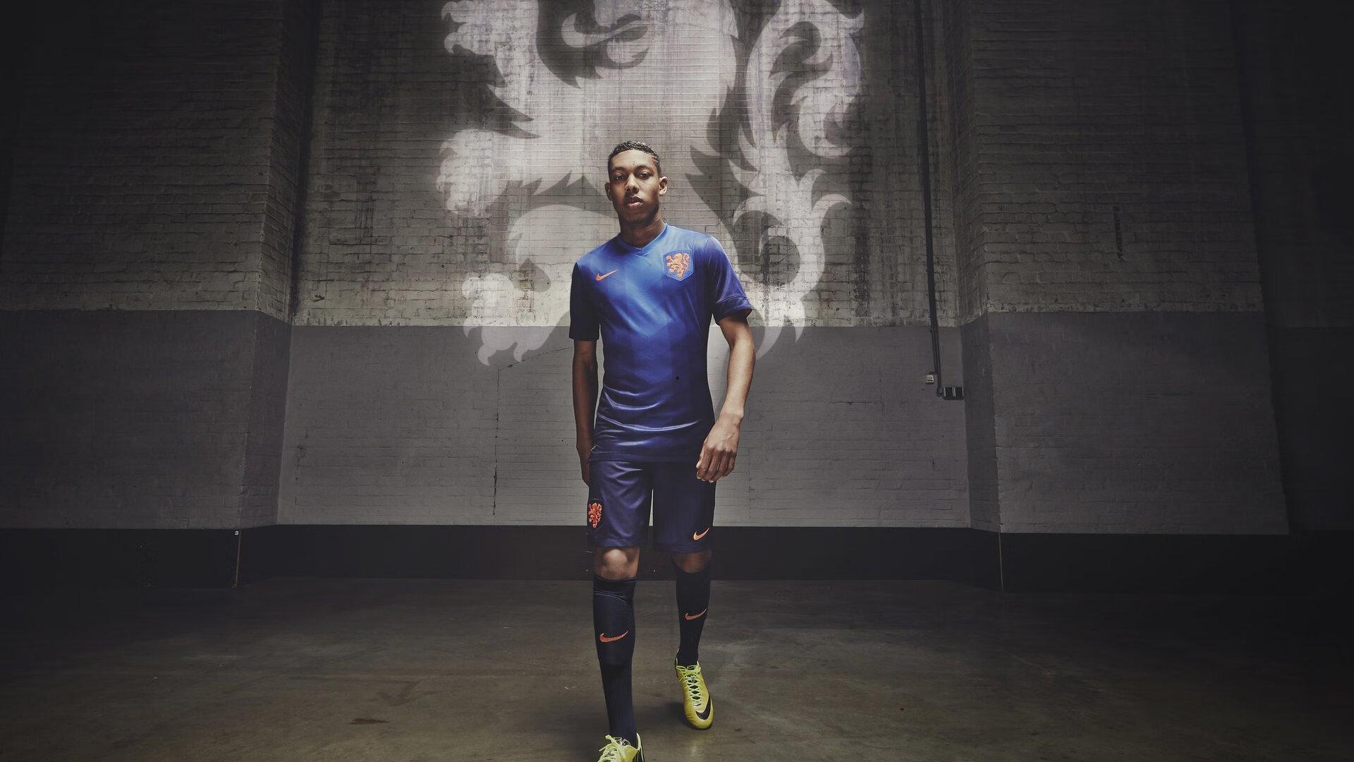 哈登转会风波再起，鲍尔默魅力成关键，快艇成终极目标