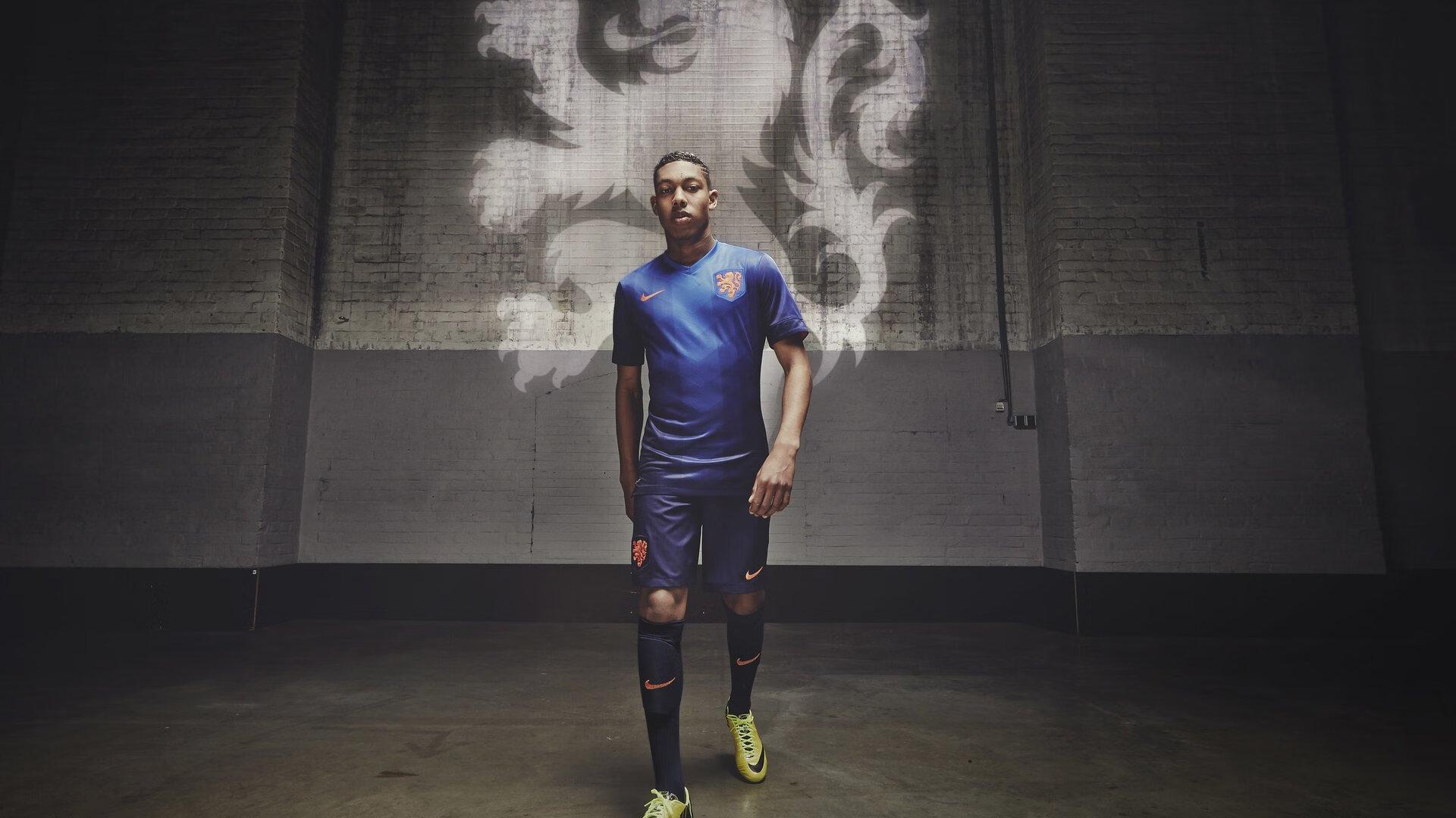 巴斯关键三分助辽宁逆转，韦伯斯特爆发广厦轻取对手