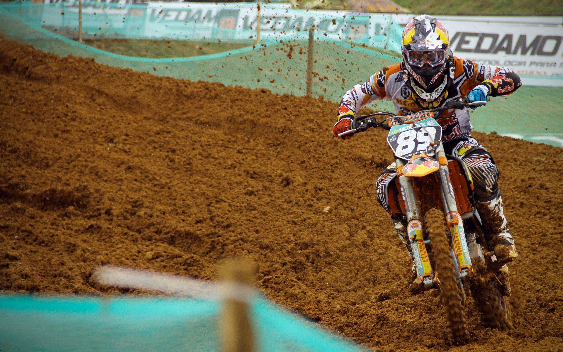 曼联主场火力全开!回顾十年经典进球,红魔球迷最爱哪一记?